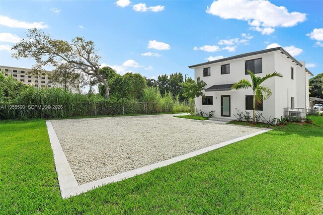 Building Photo - 11935 SW 217th St