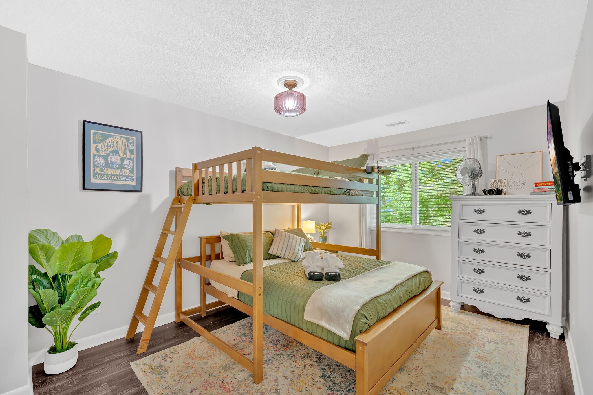 Building Photo - 7540 Chatham Cir