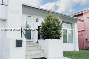 Building Photo - 1005 NW 106th Ave Cir