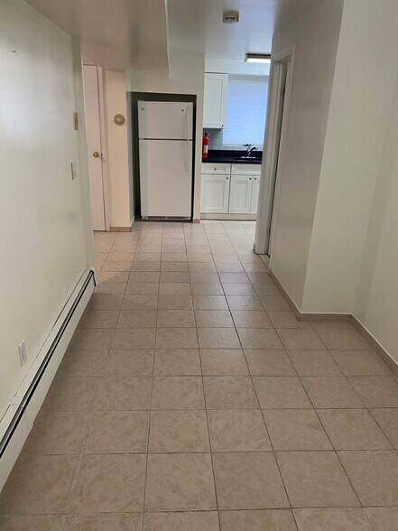 Living/Dining Area - 749 S Broad St