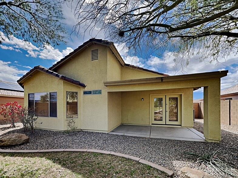 Building Photo - 24818 W Huntington Dr