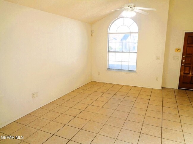 Building Photo - 12529 Tierra Norte Rd