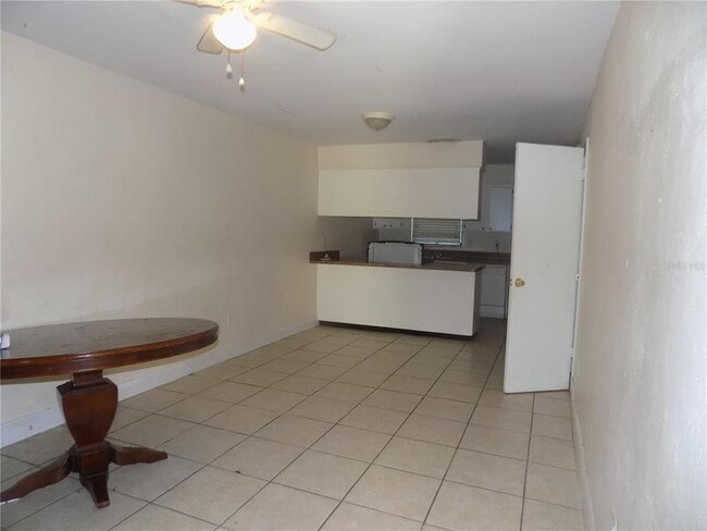 Building Photo - 713 SW 69th St