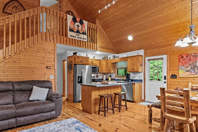 Building Photo - 4050 Henson Rd