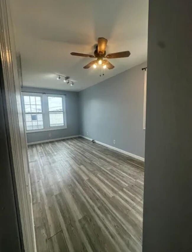 Primary Photo - 112 Yale Ave