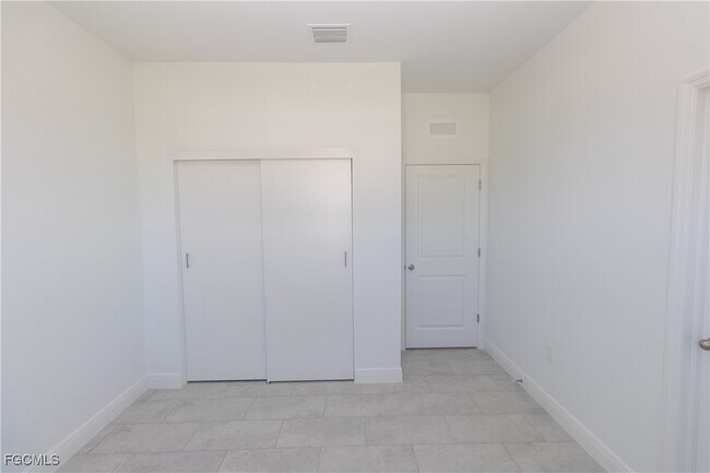 Building Photo - 1274 Bucknell Rd