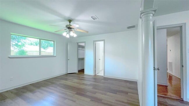 Building Photo - 7403 Breccia Dr
