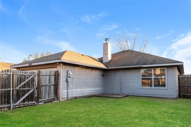 Building Photo - 2809 Coral Dr