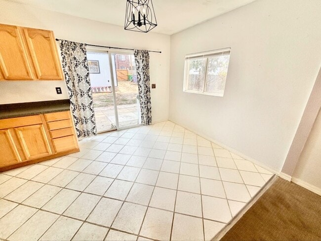 Building Photo - BALANCE OF SEPTEMBER RENT FREE!