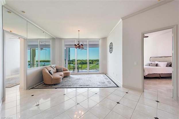 Building Photo - 60 Seagate Dr