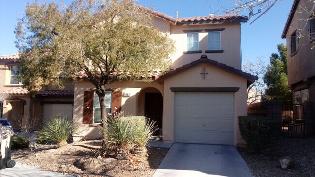 Building Photo - Very Nice 3 Bedroom Home