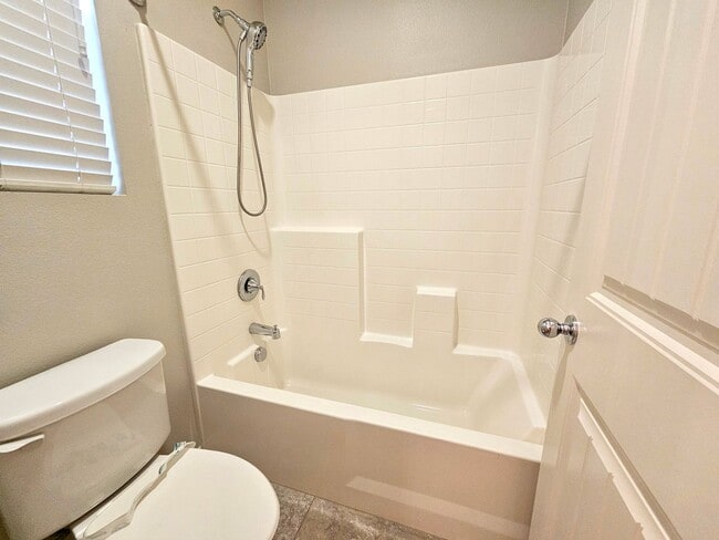 Building Photo - Beautiful house 3 bed/2 bath in Winchester