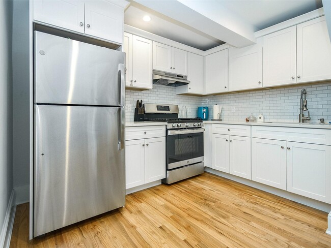 Building Photo - 270 8th Ave