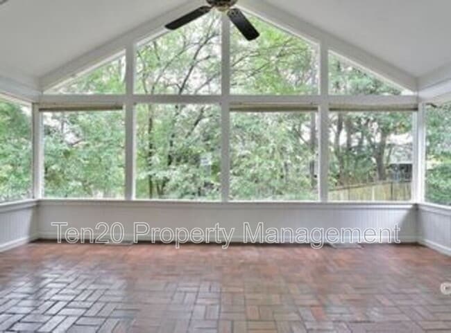 Building Photo - 4720 Shenandoah Ct