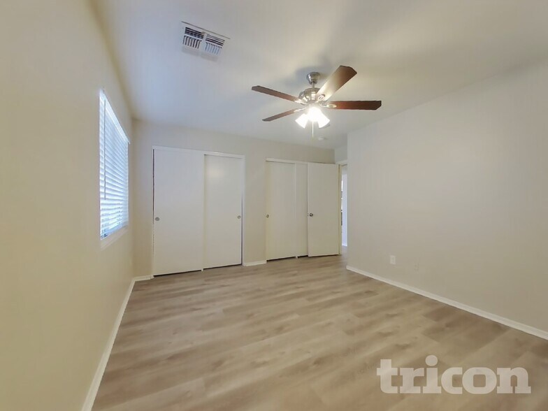 Building Photo - 12306 N Palm St