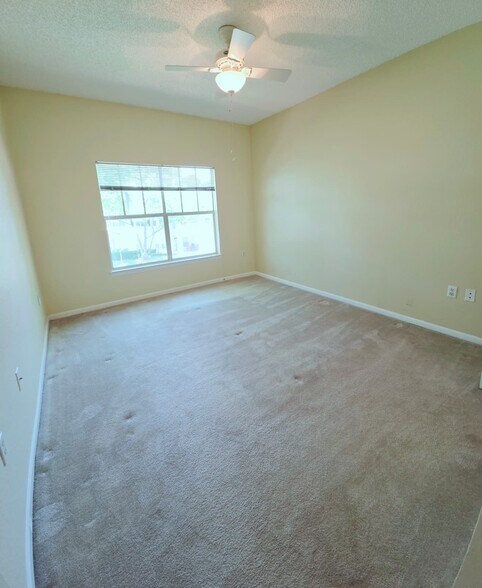 Building Photo - 2422 White Magnolia Way