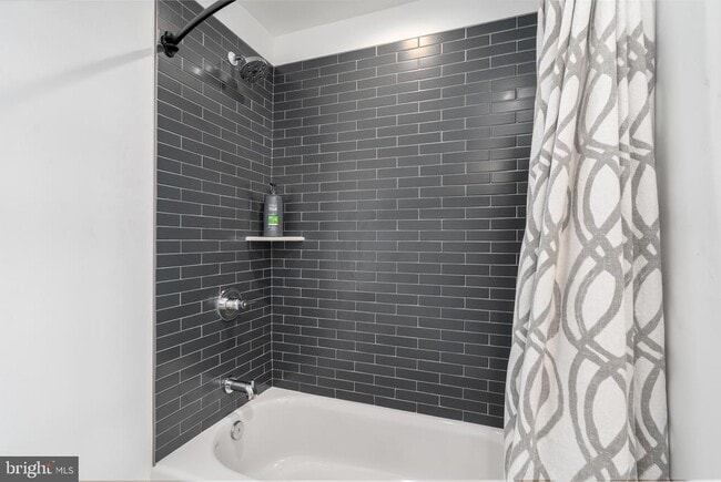 Building Photo - 3101 Riseview Ln