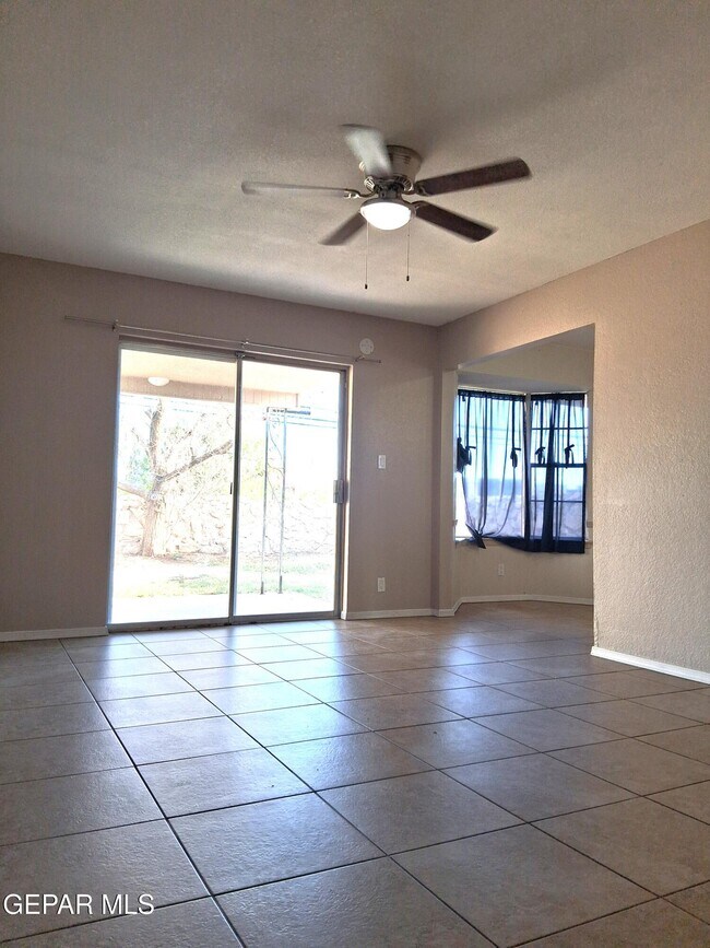 Building Photo - 6917 Alto Rey Ave