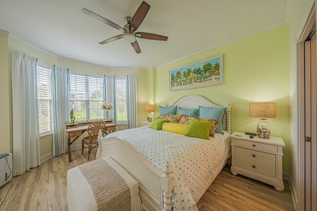 Building Photo - Marina View Rental!