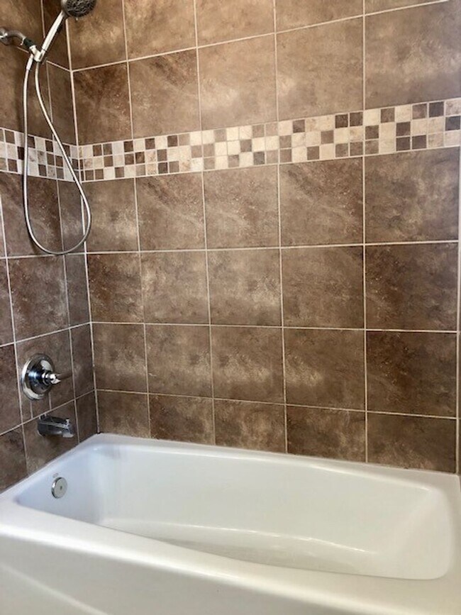 Building Photo - Nice 3 bed, 2 bath home in Carmichael