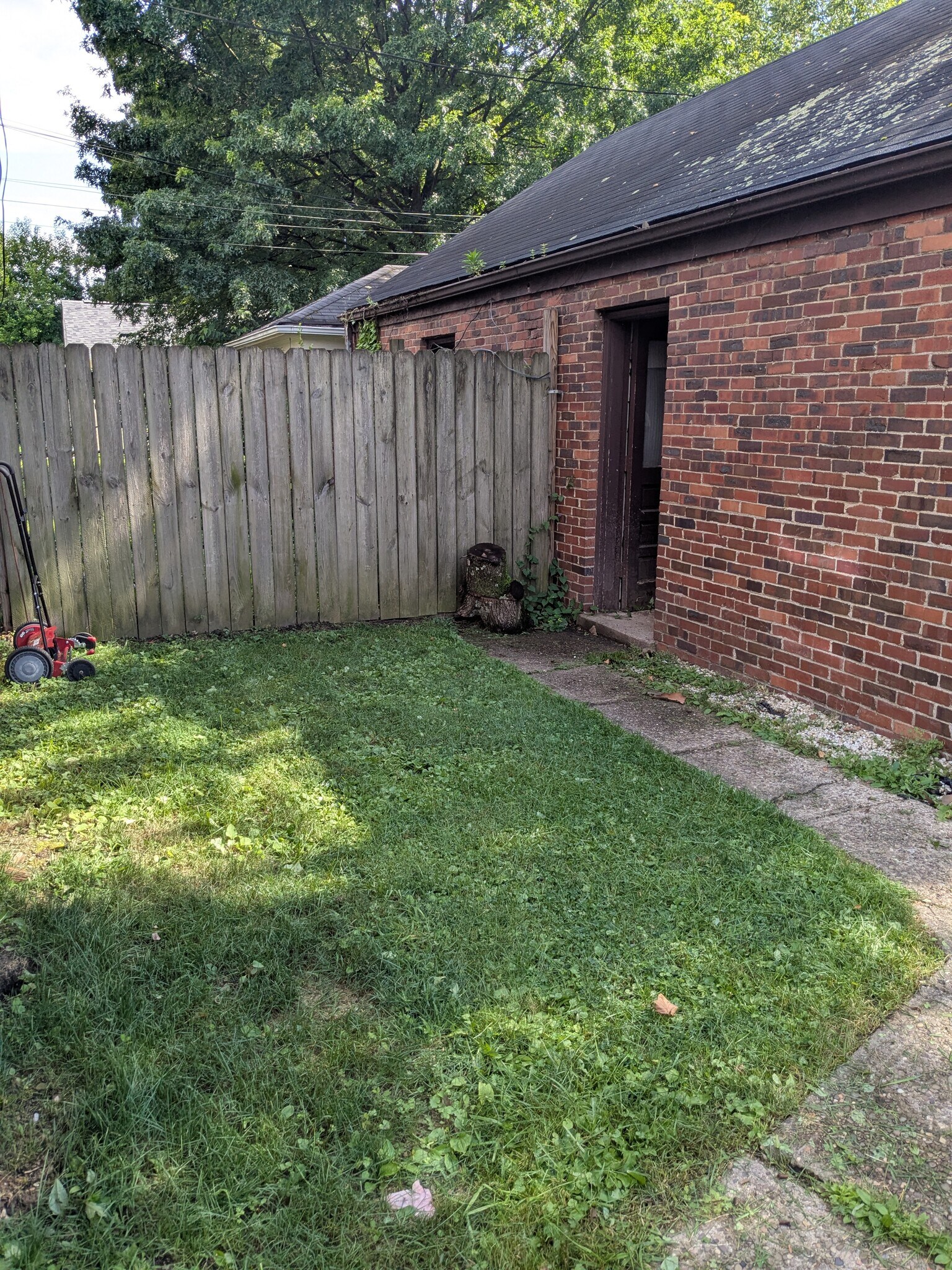 Building Photo - 920 S Braddock Ave