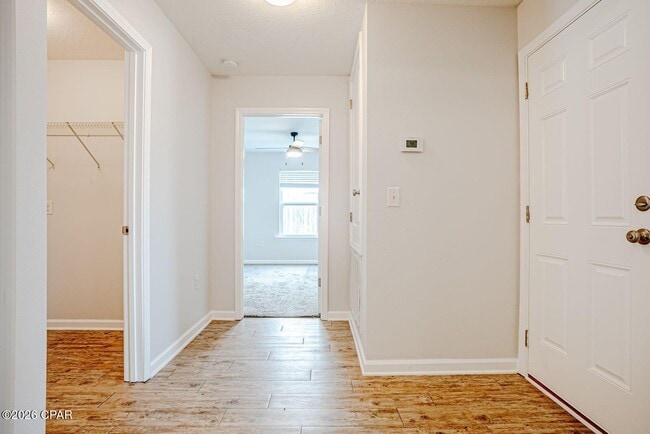 Building Photo - 7154 Riverbrooke St