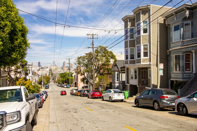 Building Photo - 2737 Sutter