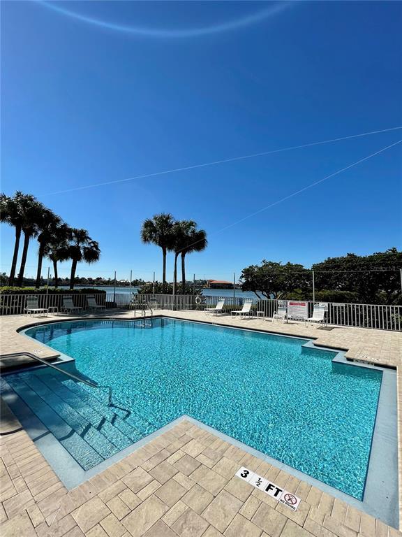 Building Photo - 7862 Sailboat Key Blvd S