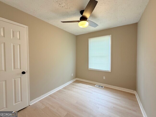 Building Photo - 1545 Orlando St SW