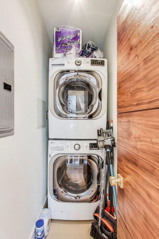 Building Photo - 4639 18th St