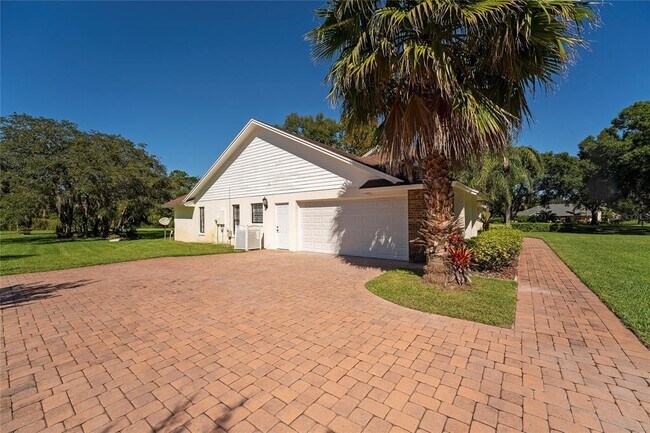 Building Photo - 4464 Willow Wind Ct