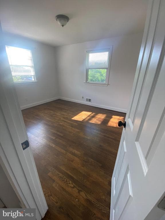 Building Photo - 7402 Lenham Dr