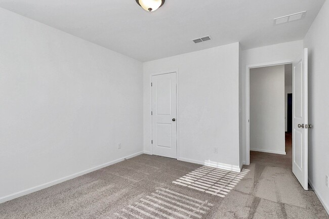 Building Photo - Brand NEW Townhome for RENT!