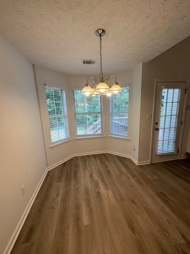 Building Photo - 229 Pebble Creek Dr