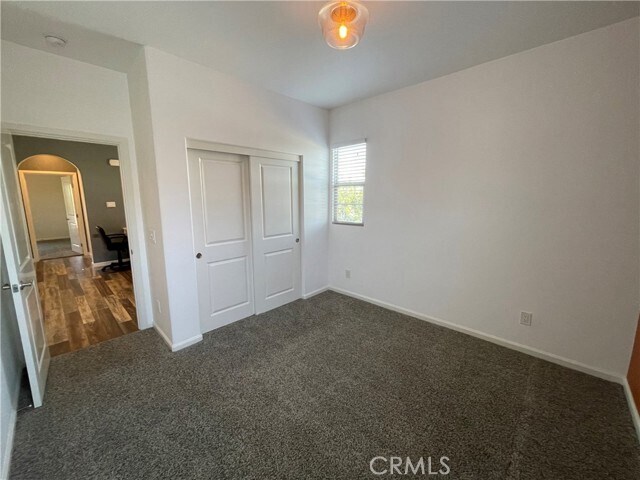 Building Photo - 928 Heritage Ct