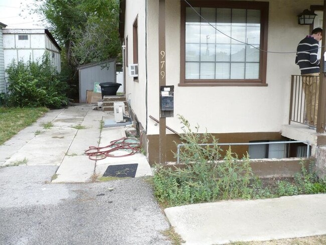 Building Photo - 979 W 100 S