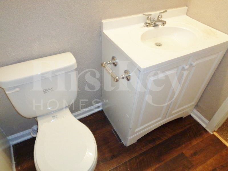 Building Photo - 2337 121st St