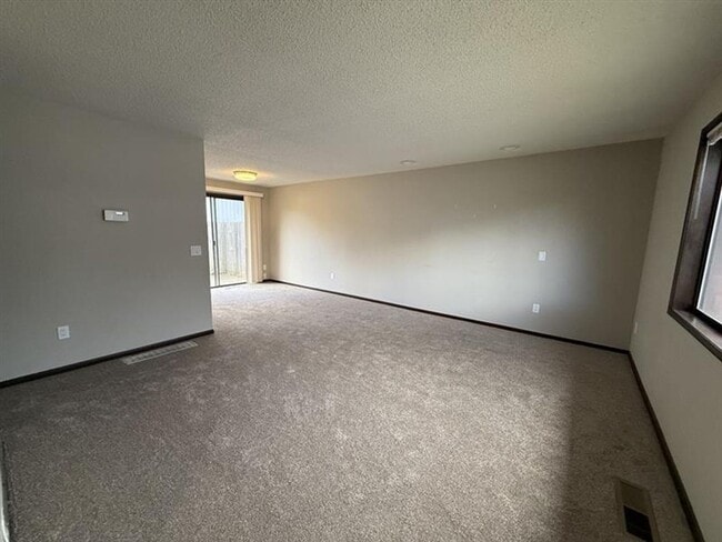 Building Photo - 18807 SW Butternut St