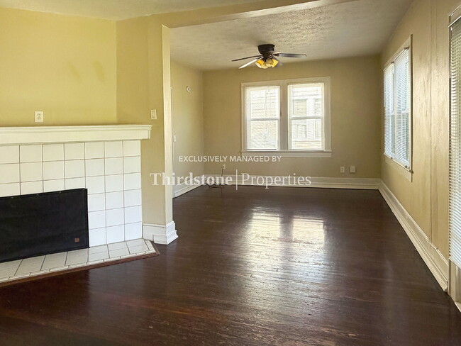 Building Photo - 4718 Ramona Blvd
