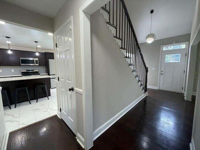 Building Photo - 759 Brownlee Ln