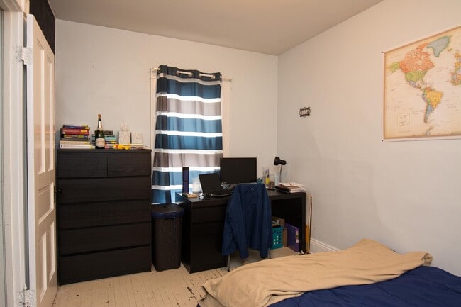 Building Photo - 1024 Foster St