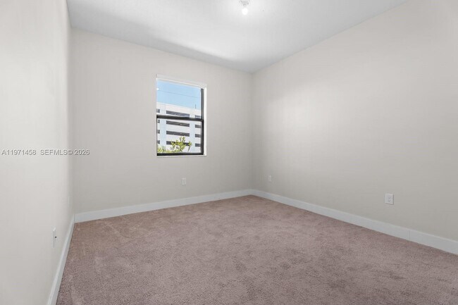 Building Photo - 8058 NW 105th Ct
