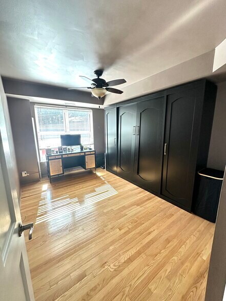 Guest/ 2nd room - 2100 Langston Blvd