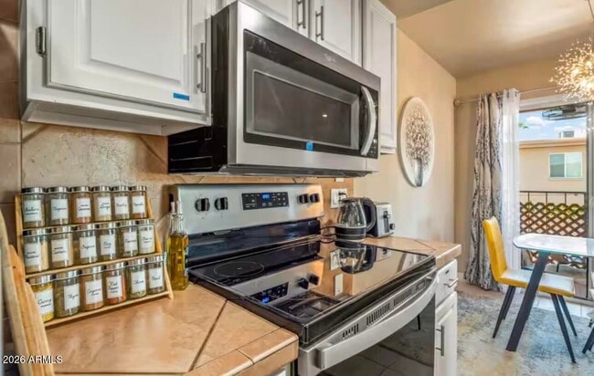 Building Photo - 17014 E Calle Del Oro