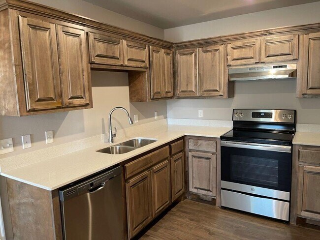 Building Photo - 500 off your move in before June 1st !  55...
