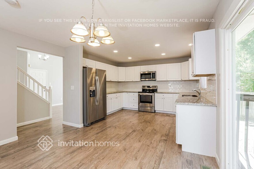 Building Photo - 8495 Bluegrass Cir