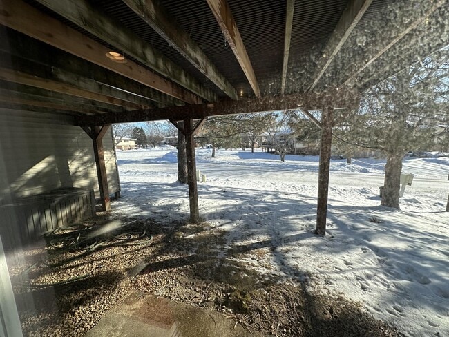 Building Photo - 4101 Sylvia Ln S