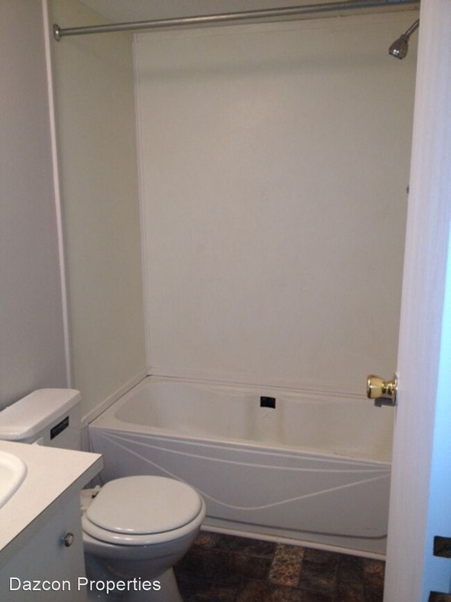 Building Photo - 2 br, 2 bath House - 1705 Perth Road