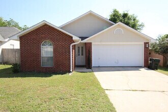Building Photo - Updated 3-Bed, 2-Bath Home in Charter Oaks...