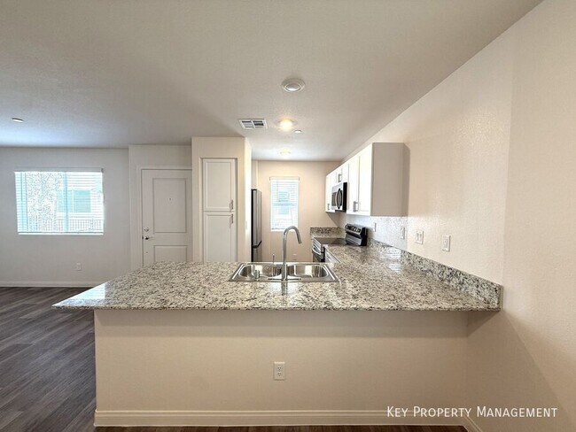 Building Photo - 3026 Green Finch St